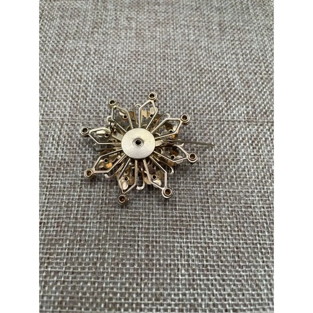 Vintage Brooch Pin Gold Tone Blue Rhinestones Costume Snowflake Grannycore